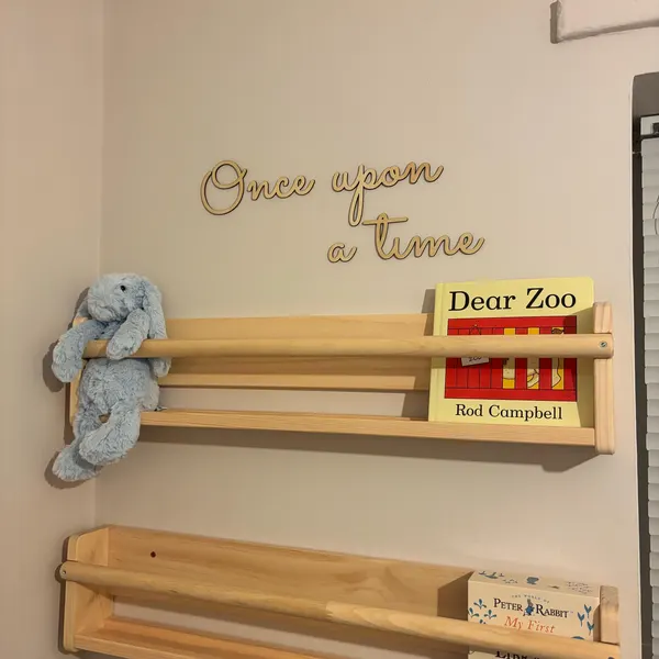 Bir Zamanlar Duvar Tabelası. A - Baby Nursery Sign incelemesi ve fiyatı
